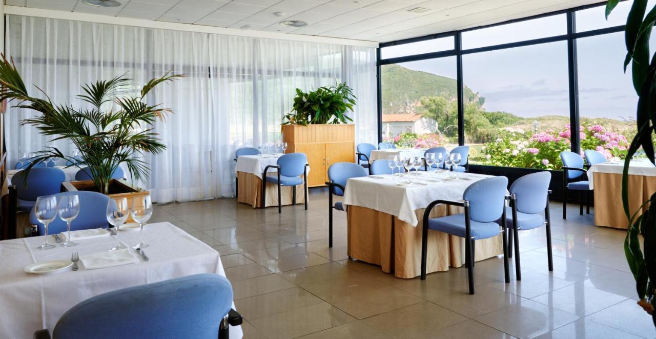 Hotel Juan De La Cosa Santoña Екстериор снимка