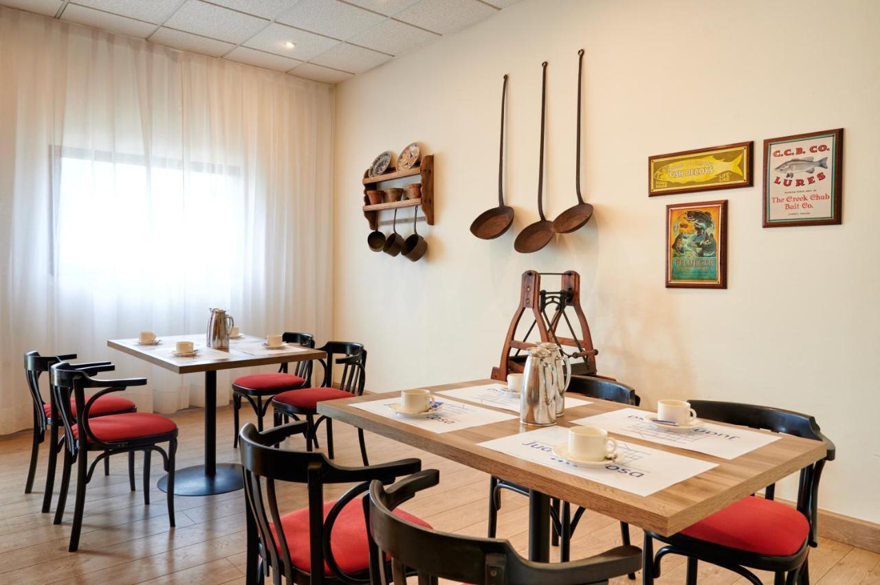 Hotel Juan De La Cosa Santoña Екстериор снимка